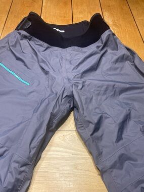 NRS Endurance Splash Pants Size Small Color Gray Hyprotex 2.5 Material Adj Waist